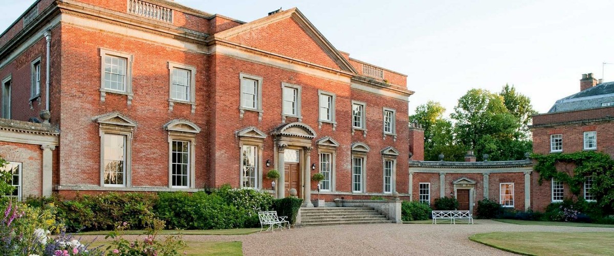 Kelmarsh Hall & Gardens
