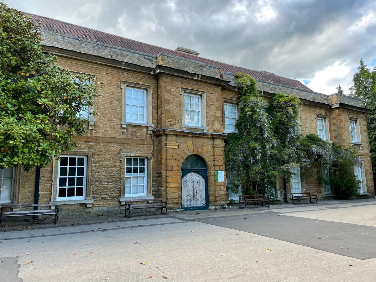 Abington Park Museum